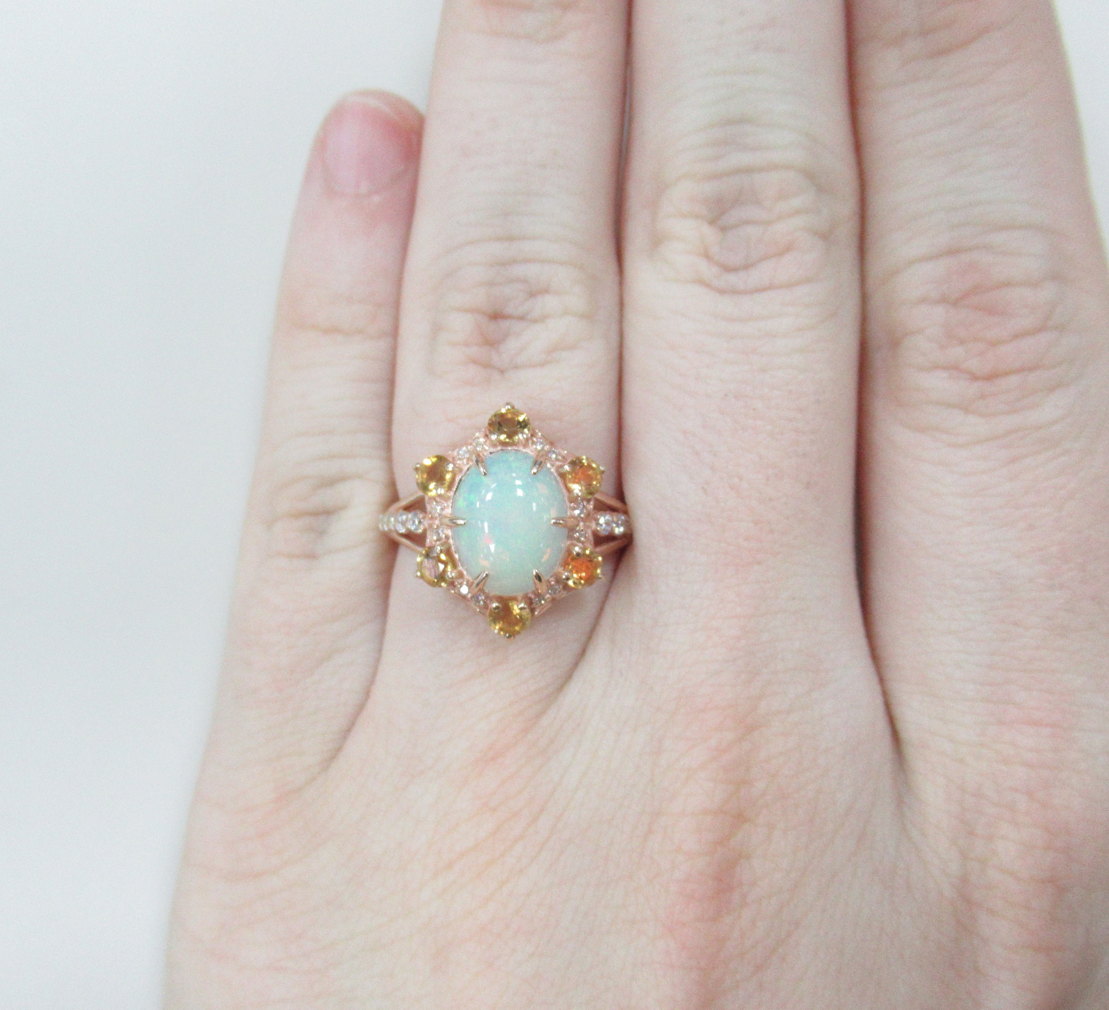 Серебряное кольцо с опалом